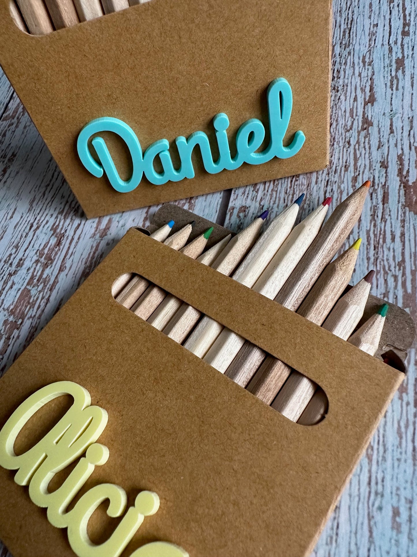 Caja de colores personalizada