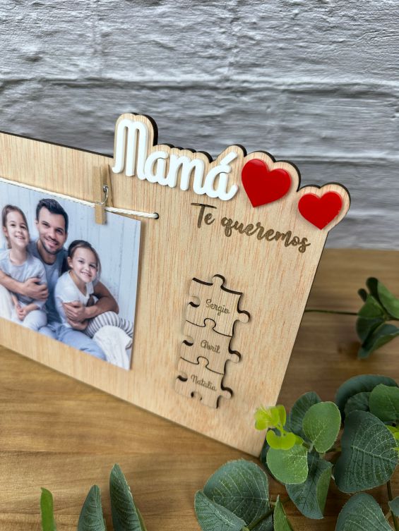 Marco de Fotos Mamá Día de la Madre con foto y puzzle.