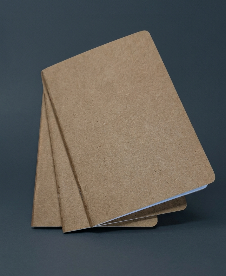 cuadernillos en papel kraft