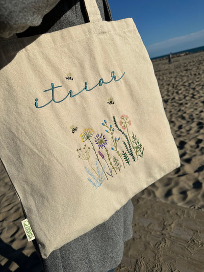 Bolsa con asas bordada con flores